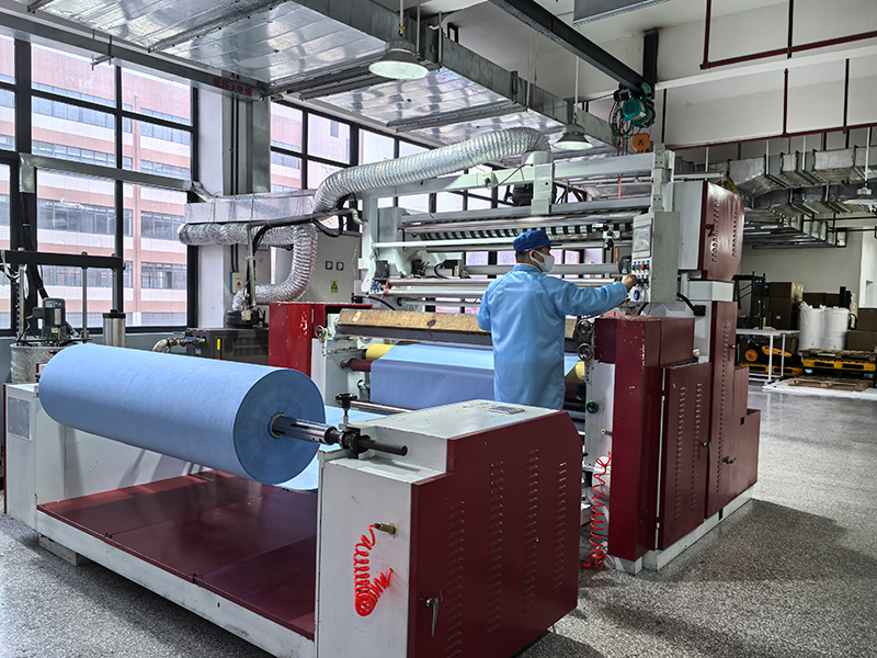 Machine de stratification PUR (polyuréthane réactif)